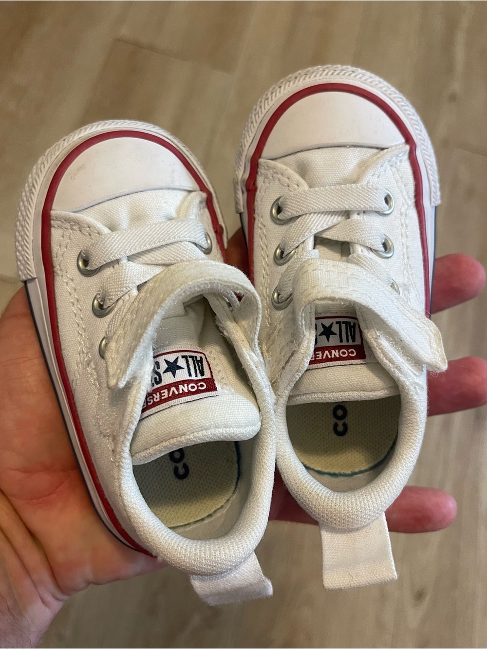 Converse All Star Boys Size 4